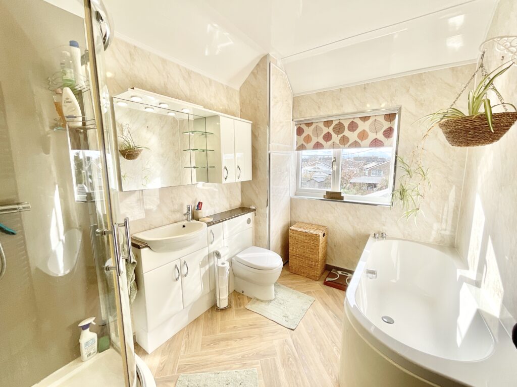 Eccleshall Road, Great Bridgeford, ST18