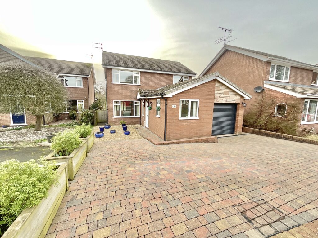 Fieldside, Yarnfield, ST15