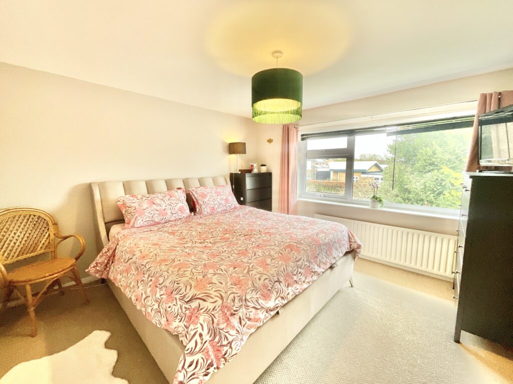 Tollgate Avenue, Baldwins Gate, ST5