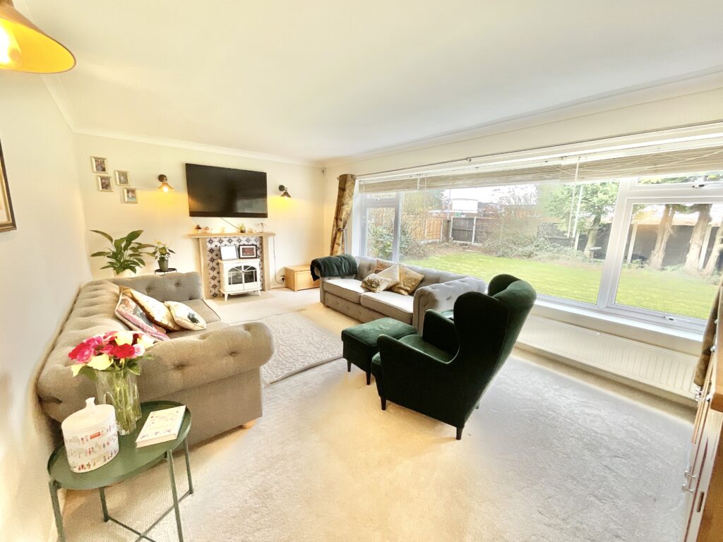 Tollgate Avenue, Baldwins Gate, ST5