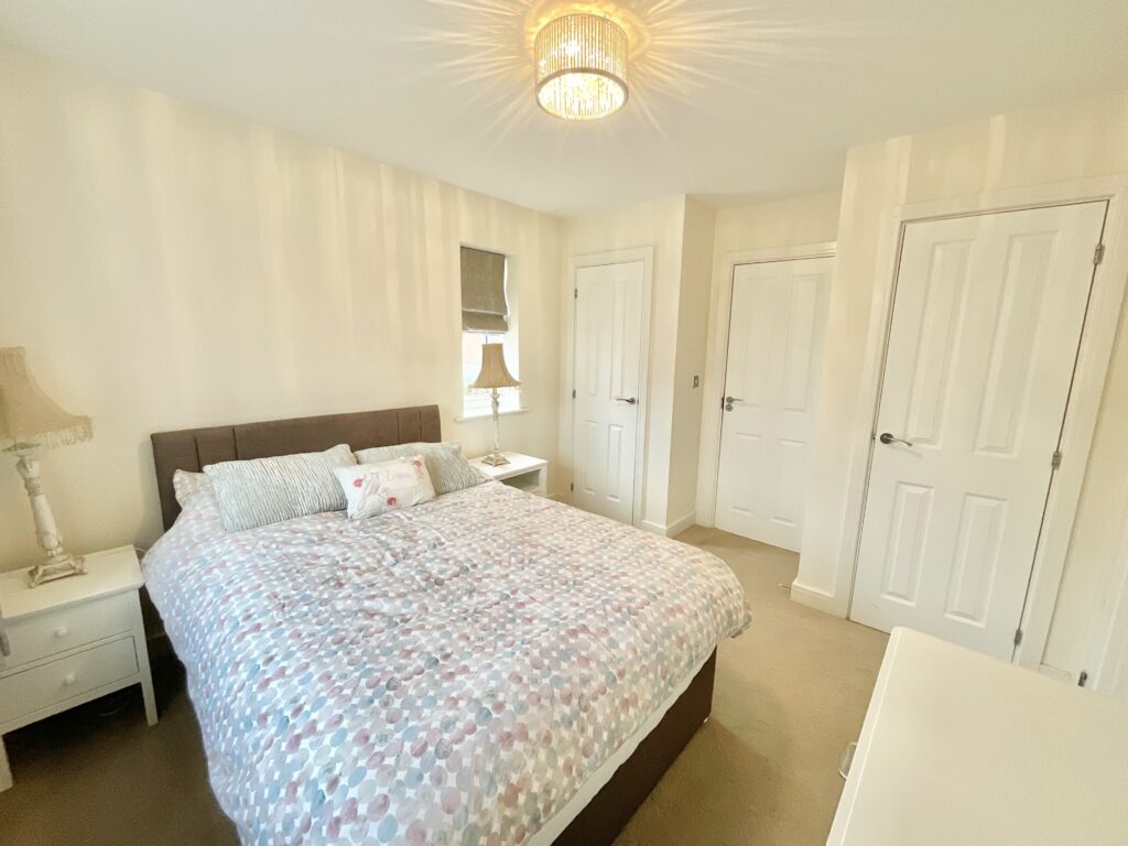 Gateway Avenue, Baldwins Gate, ST5