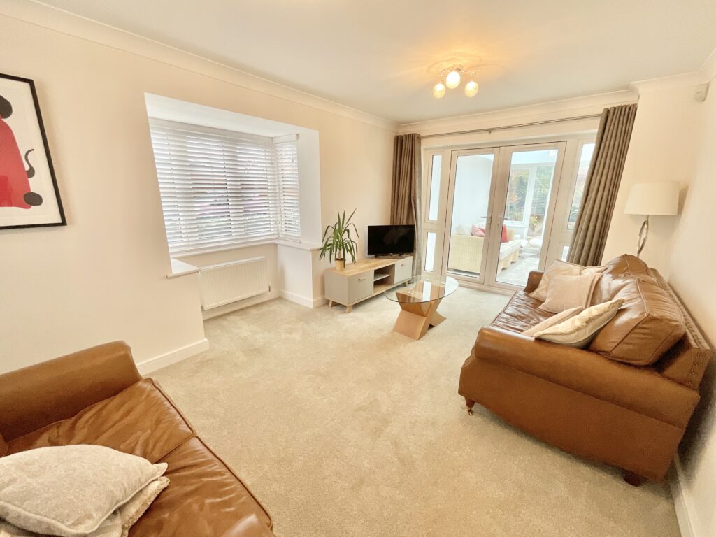 Gateway Avenue, Baldwins Gate, ST5