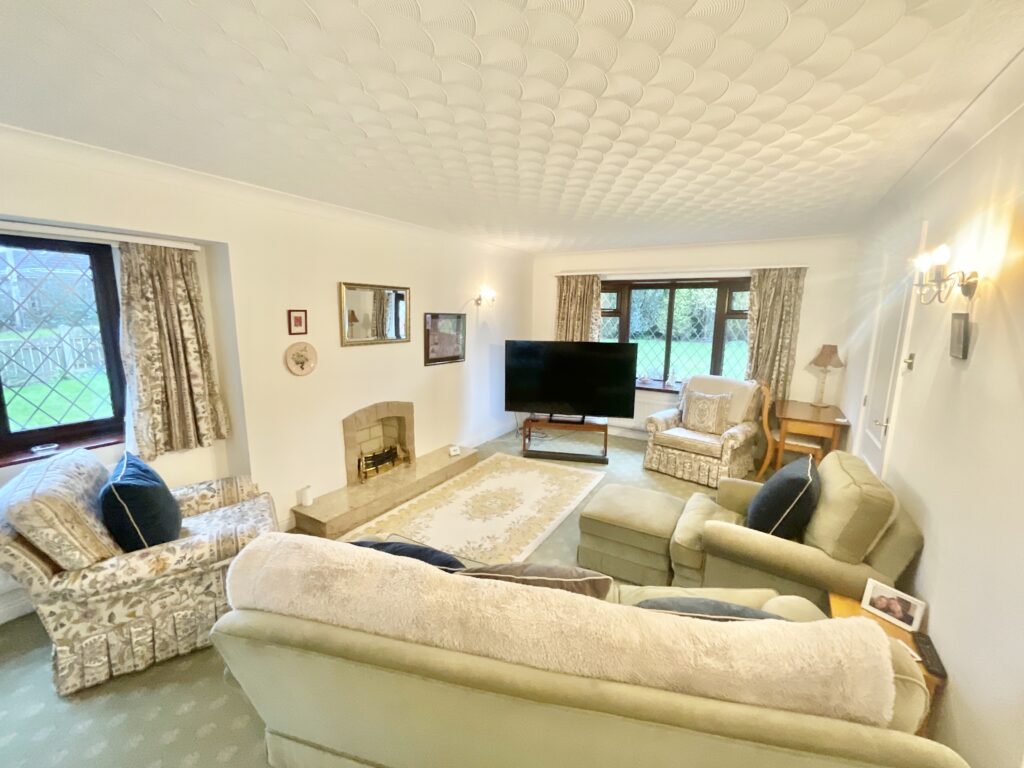 Orchard Lane, Hyde Lea, ST18