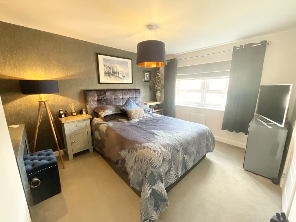 Dorney Close, Yarnfield, ST15