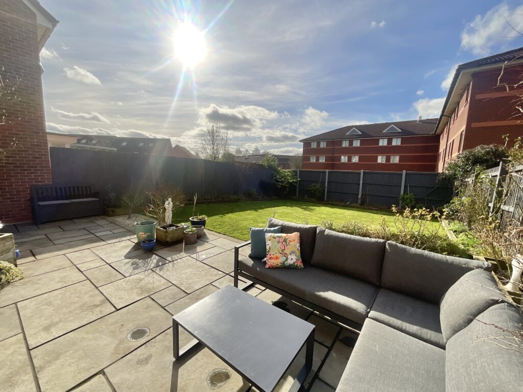 Dorney Close, Yarnfield, ST15