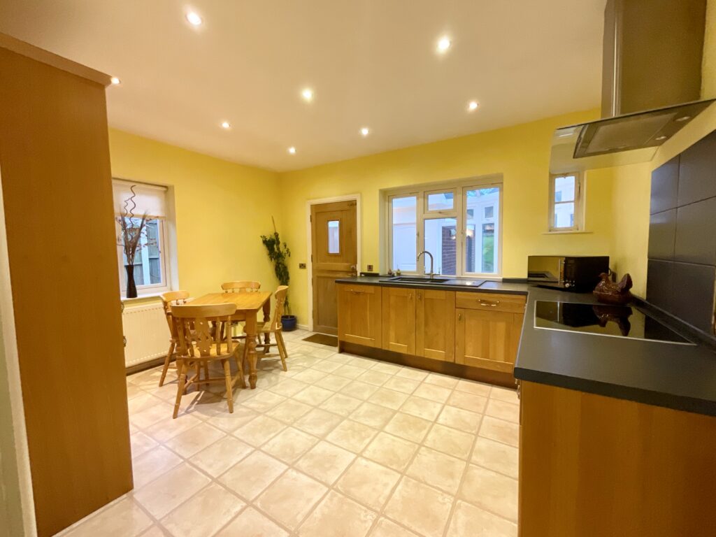 Orchard Lane, Hyde Lea, ST18