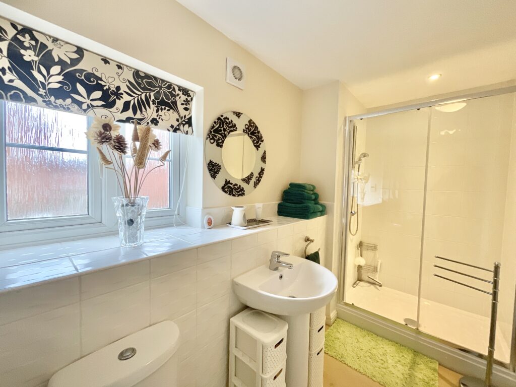 Warwick Rogers Close, Market Drayton, TF9