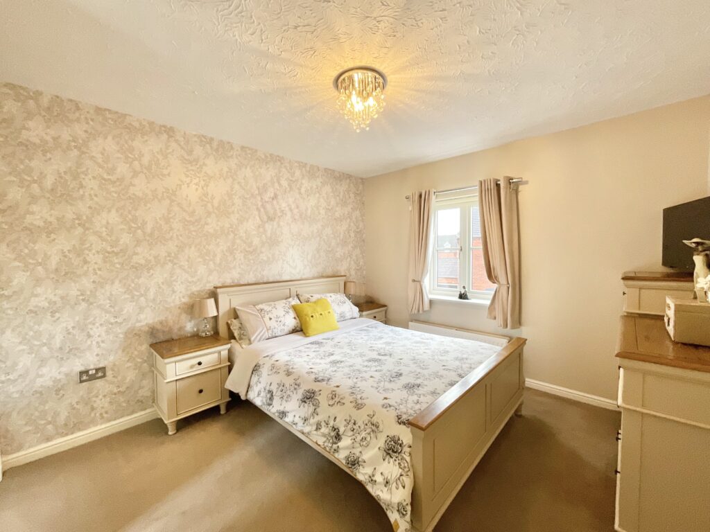 Navigation Loop, Stone, ST15