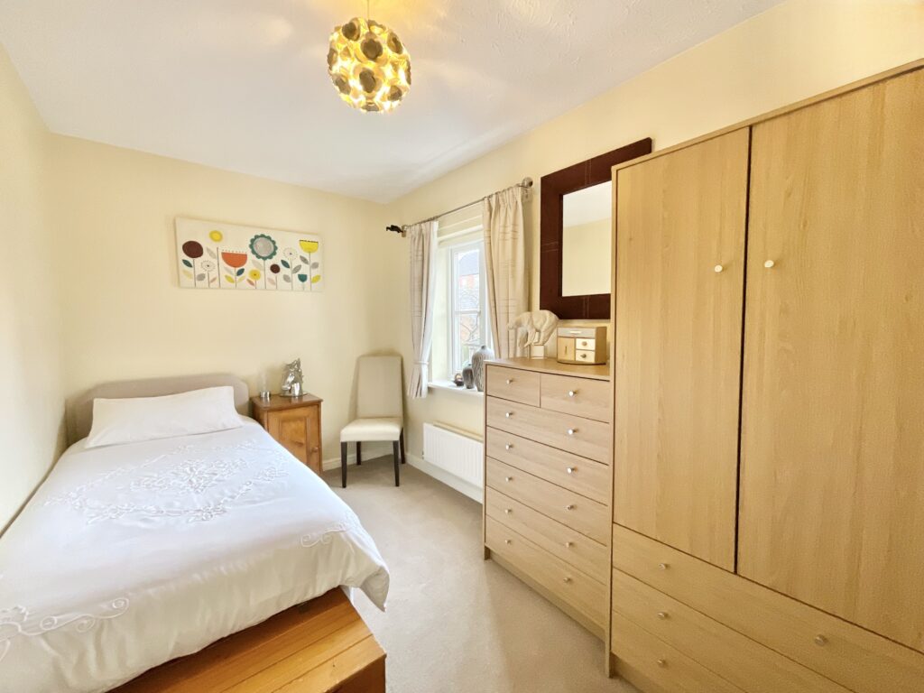 Navigation Loop, Stone, ST15