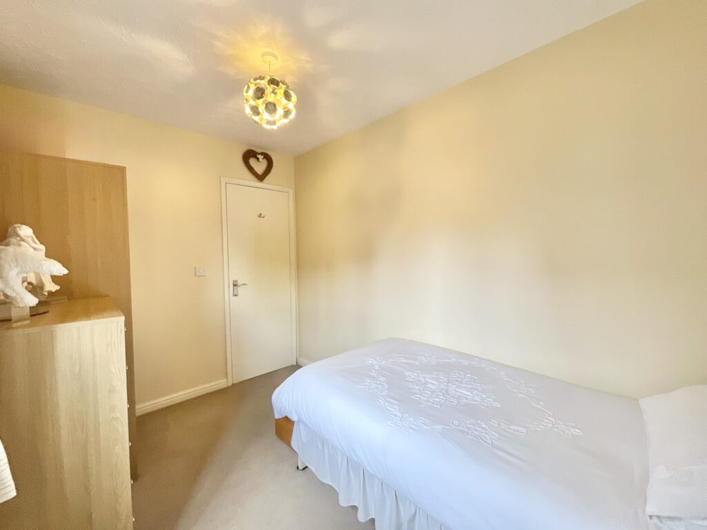 Navigation Loop, Stone, ST15