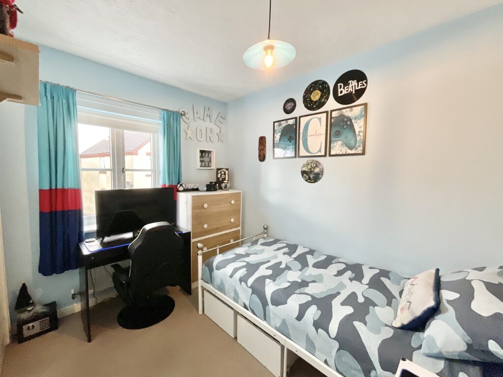 Navigation Loop, Stone, ST15