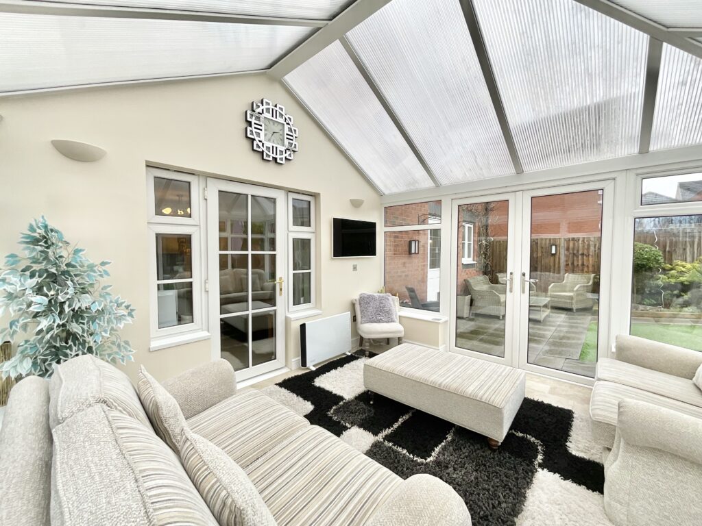 Navigation Loop, Stone, ST15