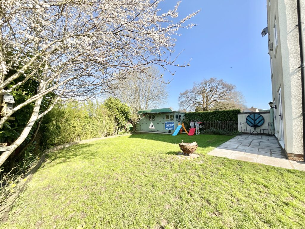 Coppenhall Hall, Coppenhall, ST18