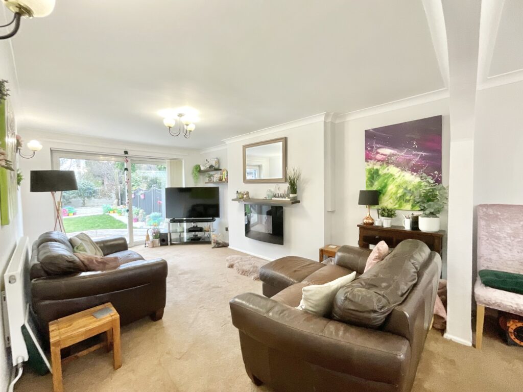 Jeremy Close, Stoke-On-Trent, ST4