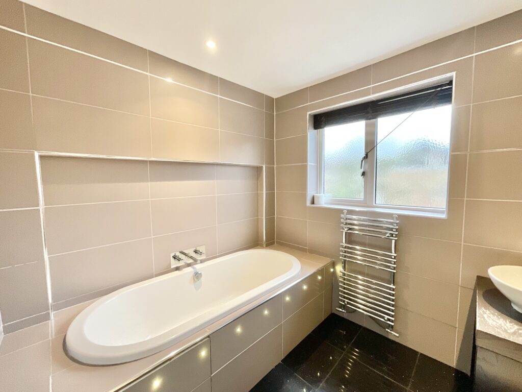 Headingley Grove, Stoke-On-Trent, ST4