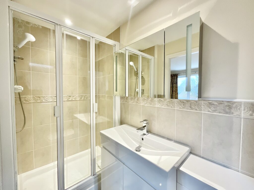 Headingley Grove, Stoke-On-Trent, ST4