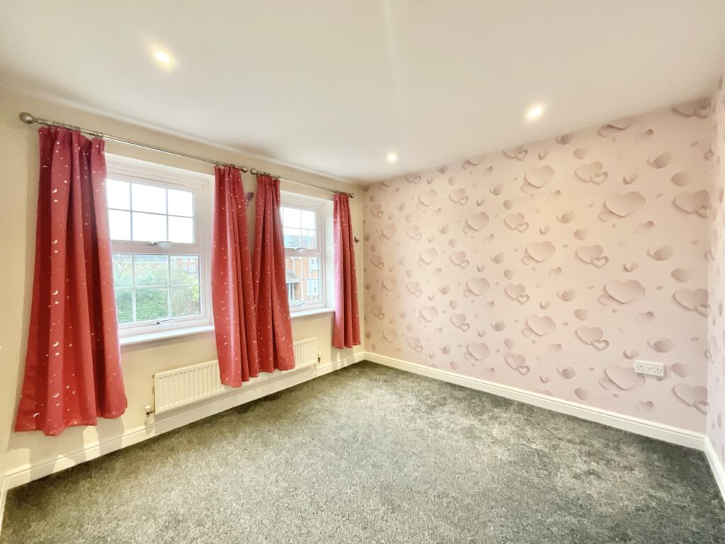 Headingley Grove, Stoke-On-Trent, ST4