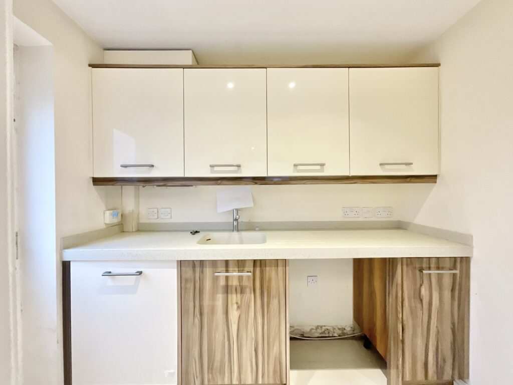 Headingley Grove, Stoke-On-Trent, ST4