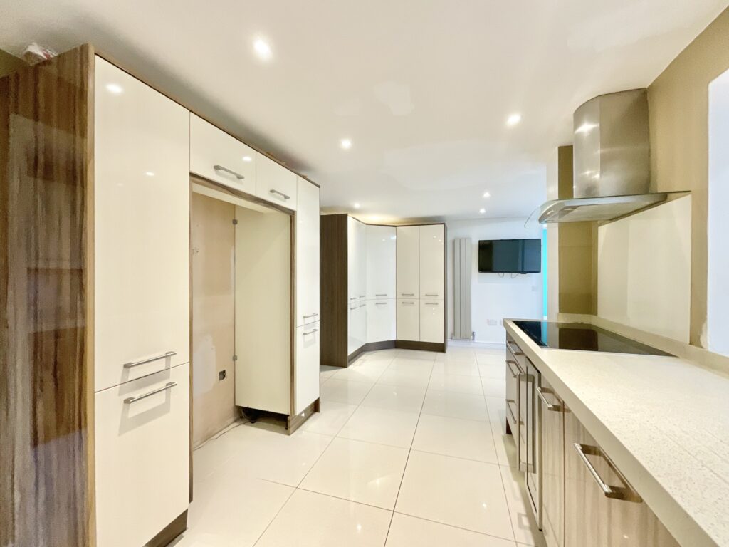 Headingley Grove, Stoke-On-Trent, ST4