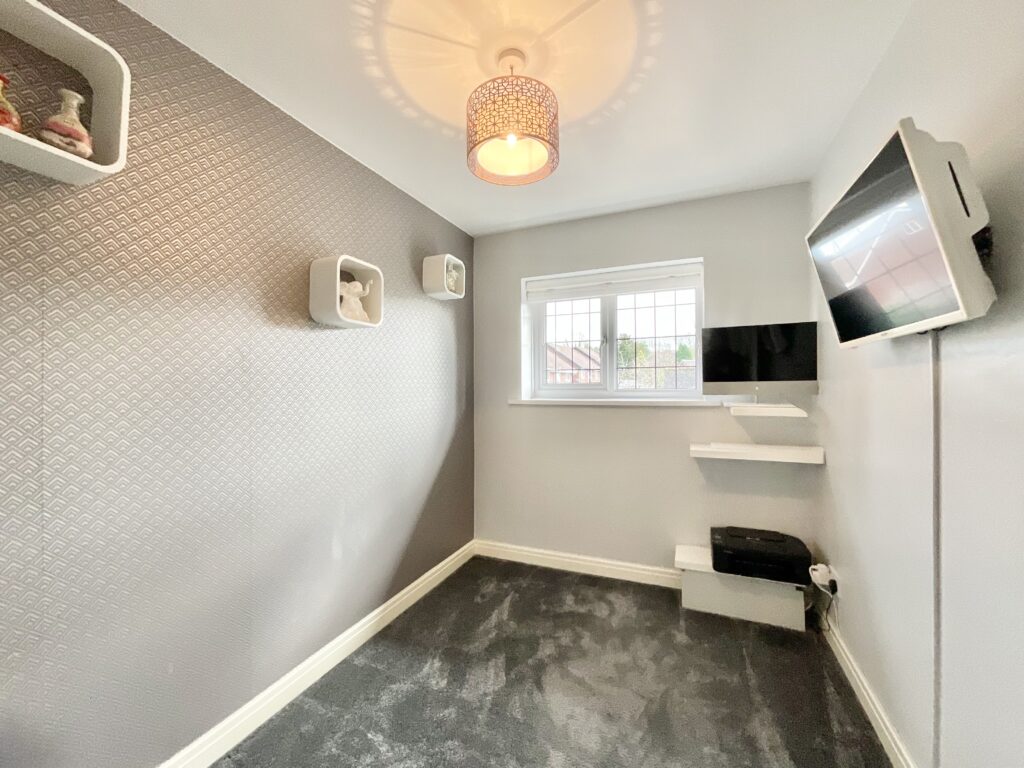 Paddock Rise, Stoke-On-Trent, ST4