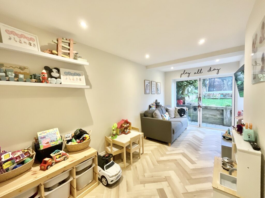 Walleys Drive, Newcastle, ST5