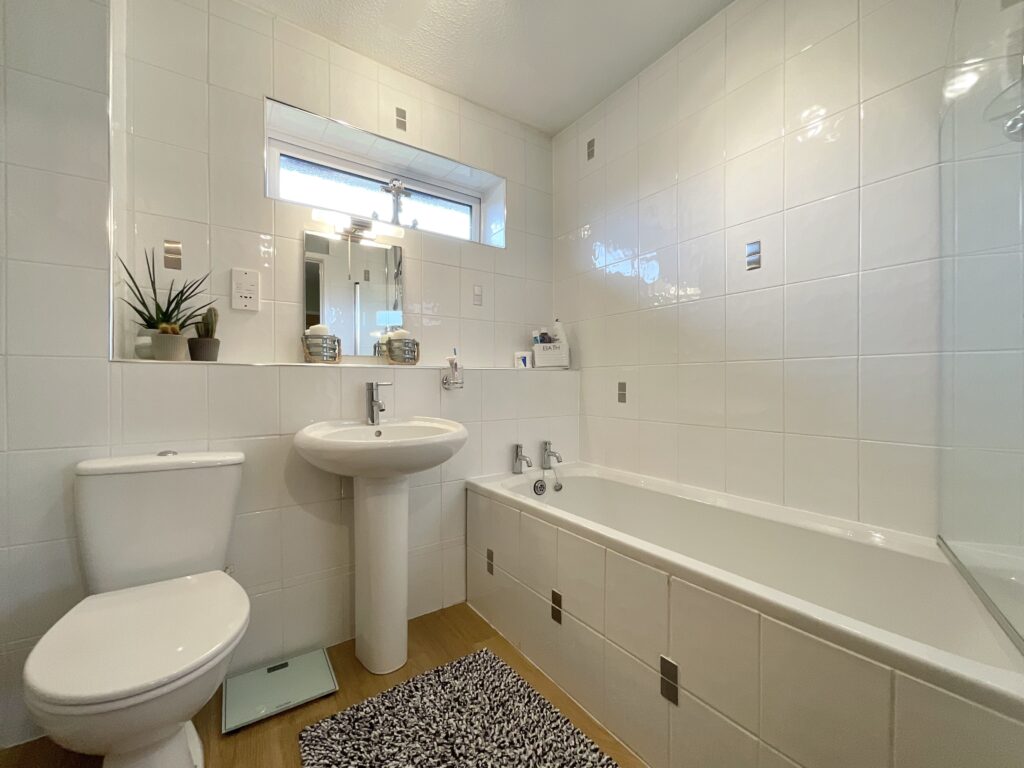 Farmleigh Drive, Crewe, CW1