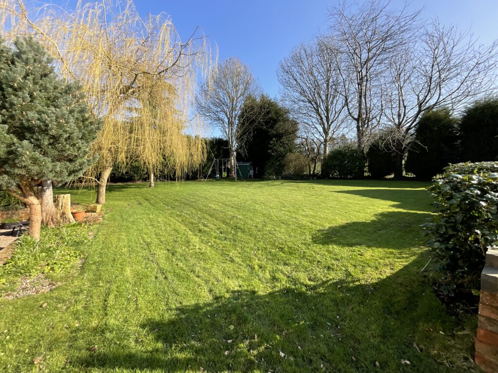 Longton Road, Stoke-On-Trent, ST4