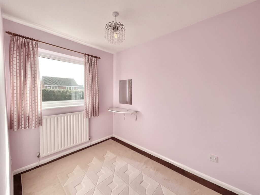 Crompton Grove, Stoke-On-Trent, ST4