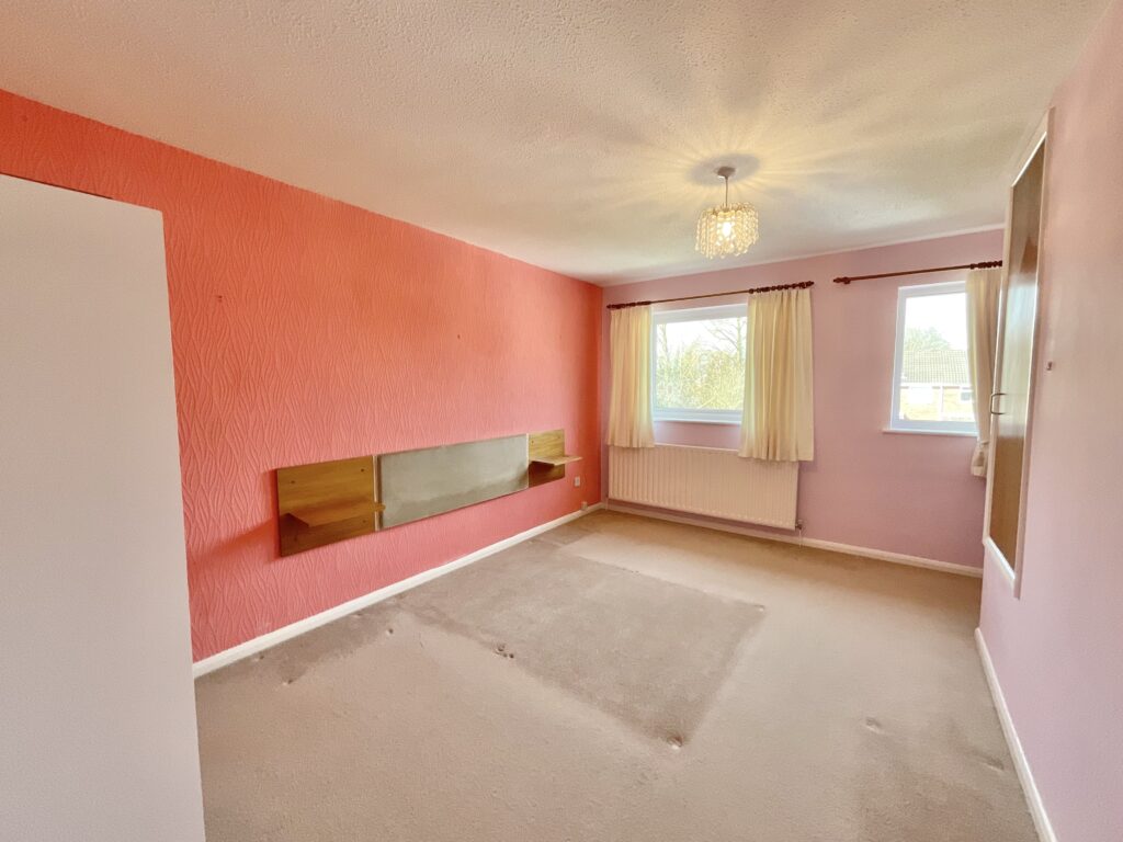 Crompton Grove, Stoke-On-Trent, ST4