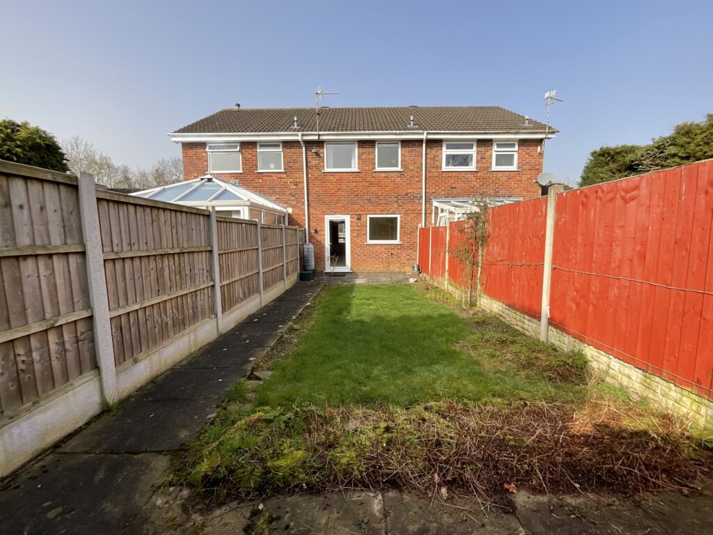 Crompton Grove, Stoke-On-Trent, ST4
