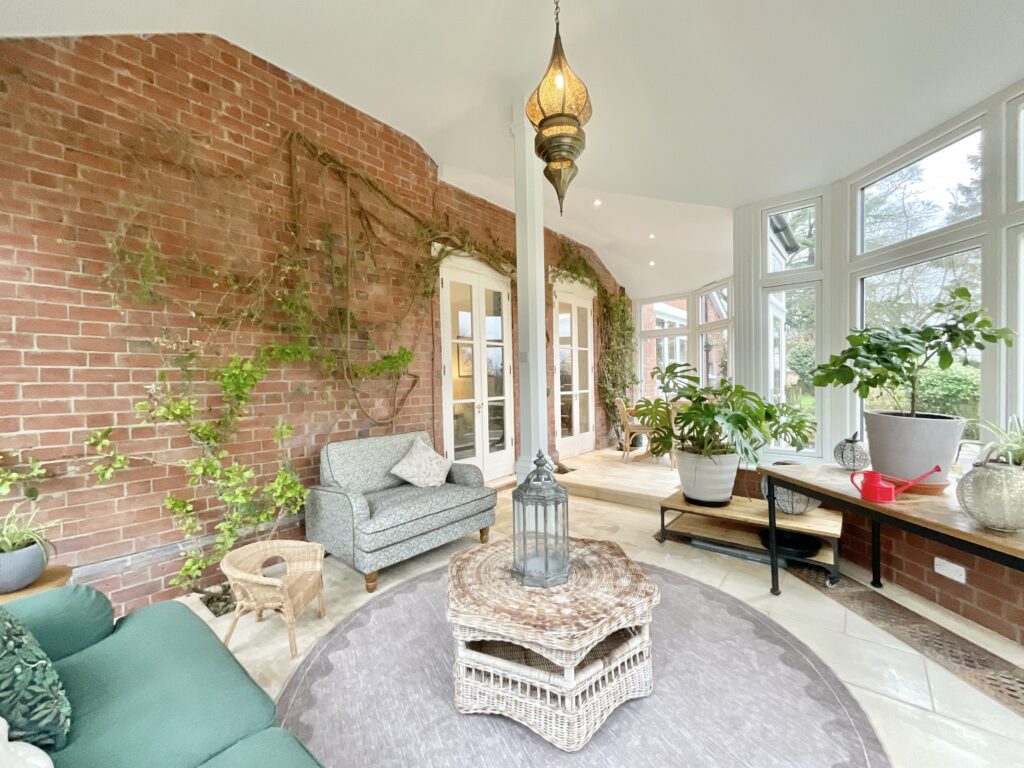 Sandon Road, Hilderstone, ST15