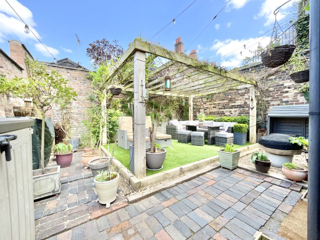 Crewe Road, Madeley Heath, CW3