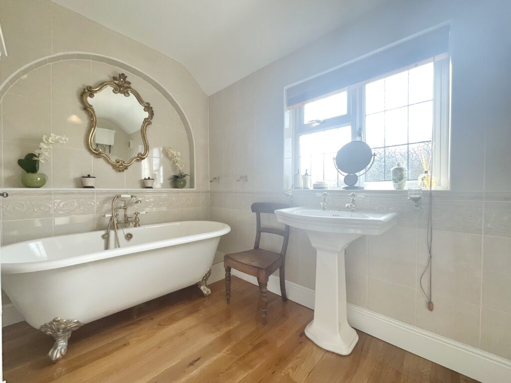 Huntersfield, Shavington, CW2