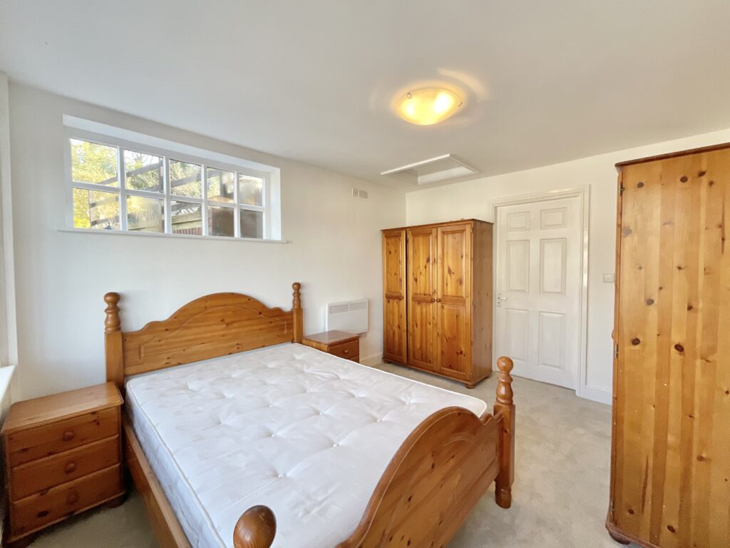 Windmill Hill, Rough Close, ST3