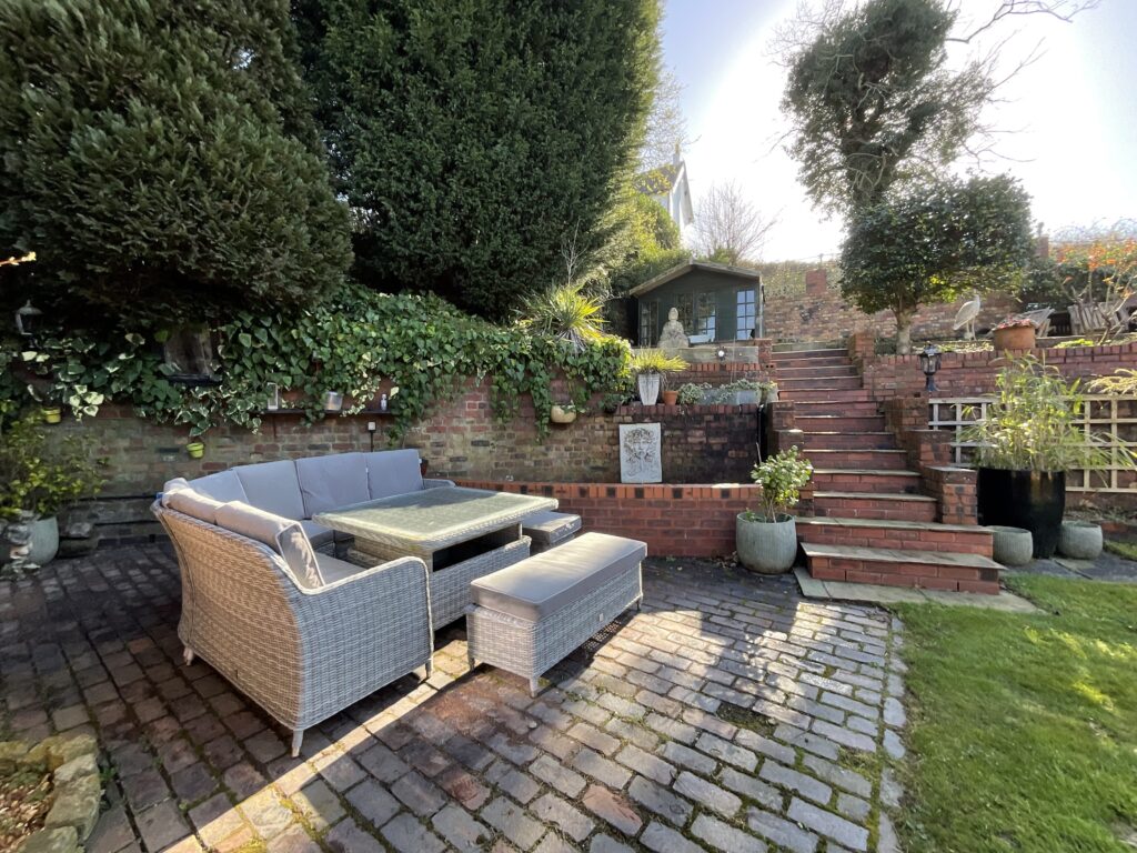 Windmill Hill, Rough Close, ST3