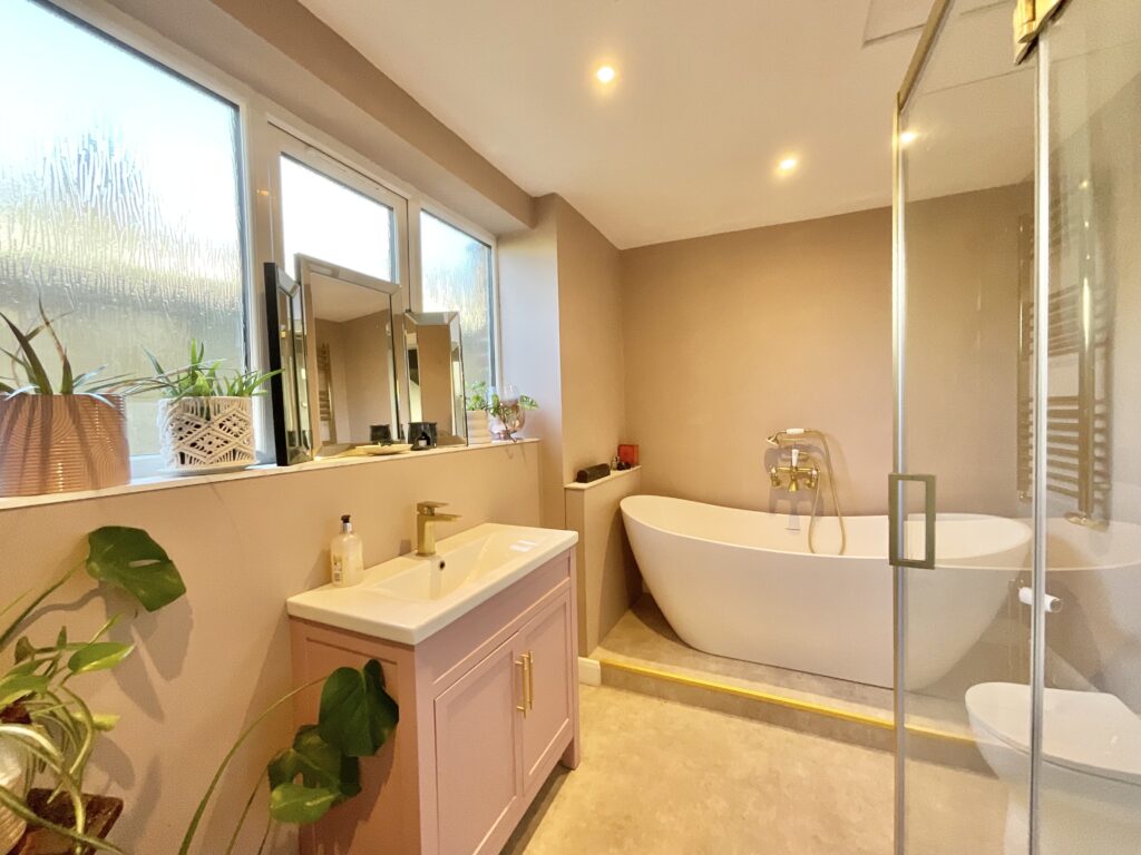 Windmill Hill, Rough Close, ST3