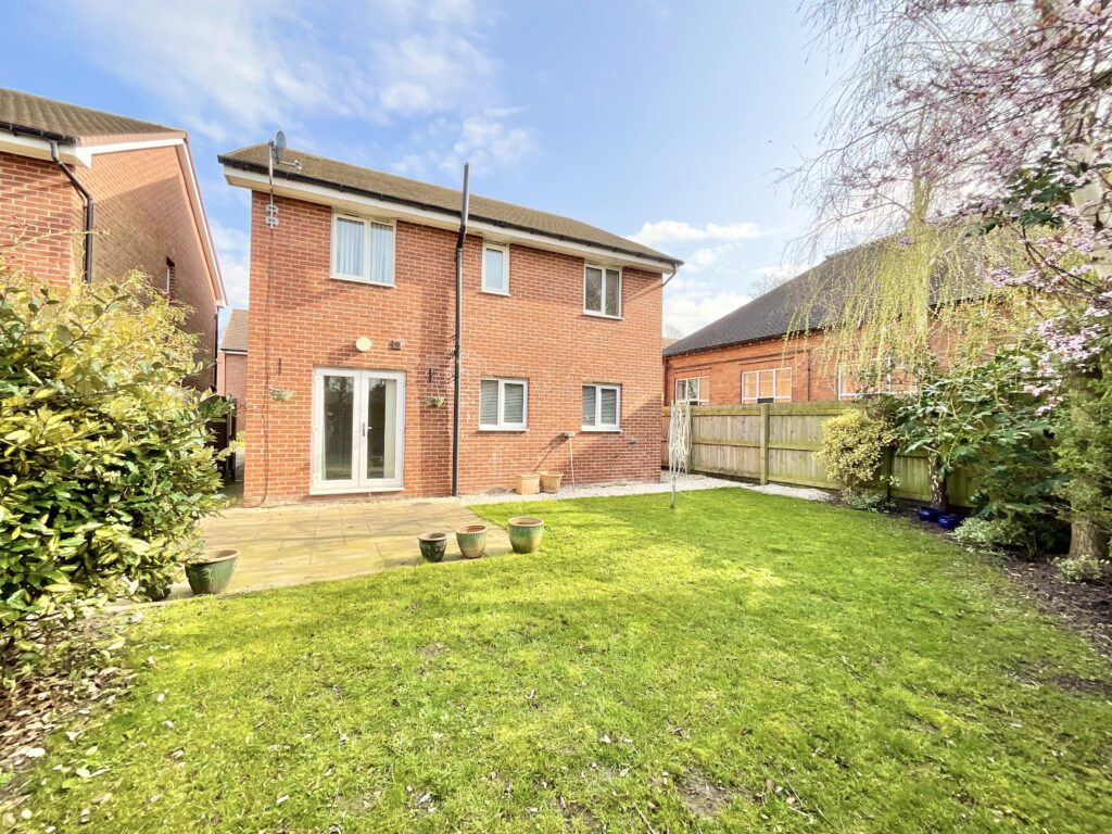 Blears Avenue, Nantwich, CW5