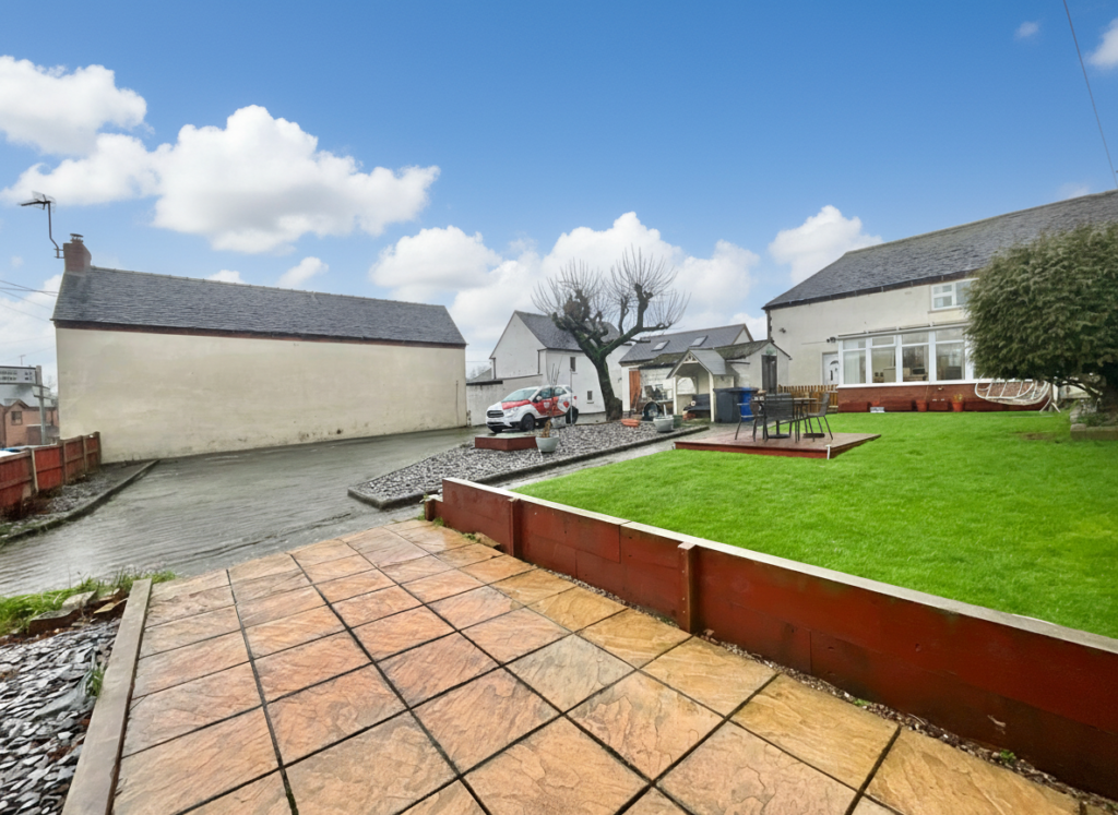 Withington Green, Leigh, ST10