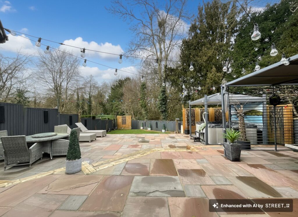 Paddock Rise, Stoke-On-Trent, ST4