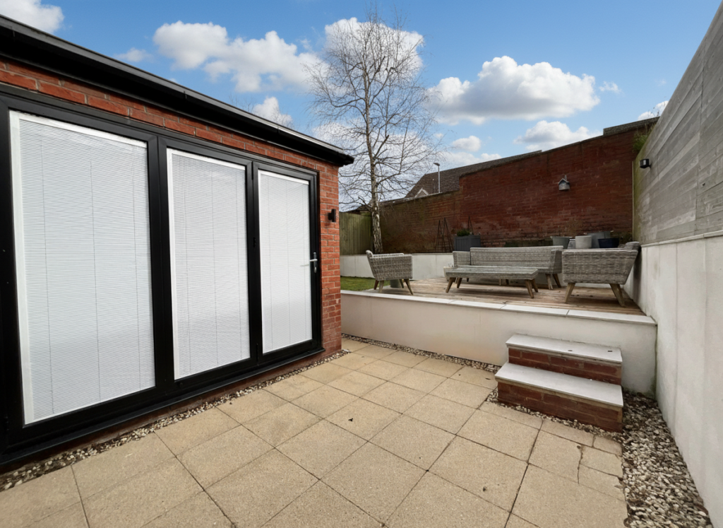 Willow Tree Grove, Stoke-On-Trent, ST4