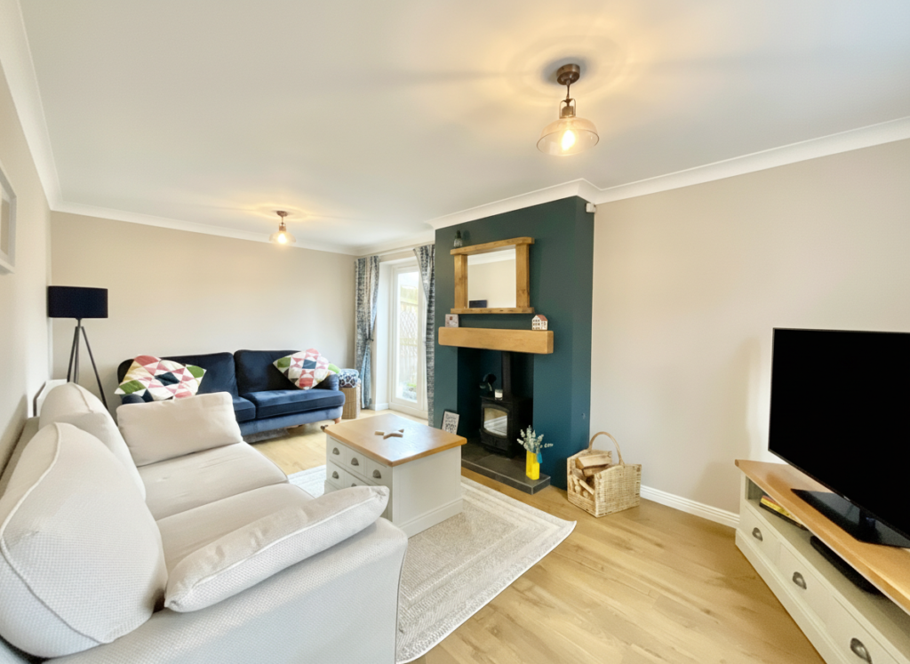 Navigation Loop, Stone, ST15