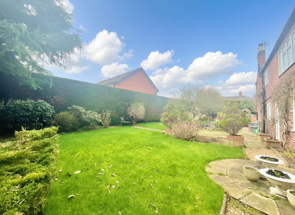 Huntersfield, Shavington, CW2