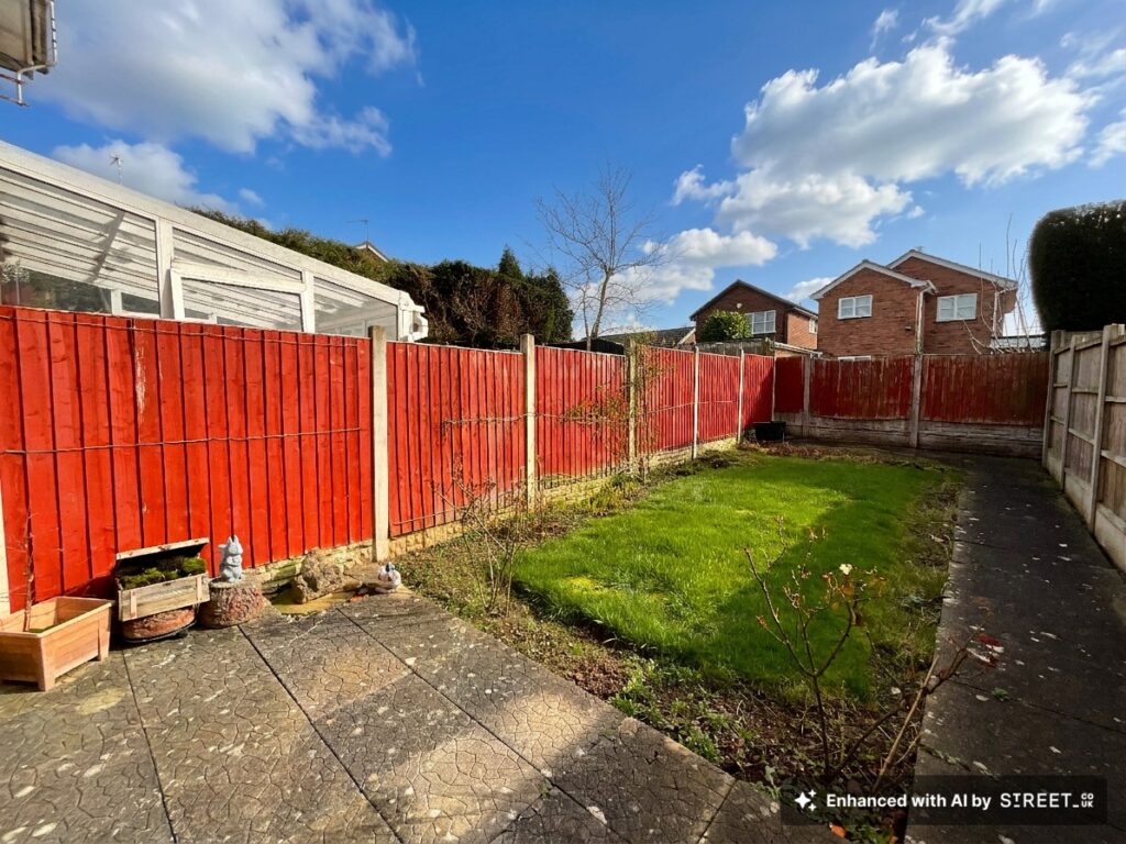 Crompton Grove, Stoke-On-Trent, ST4