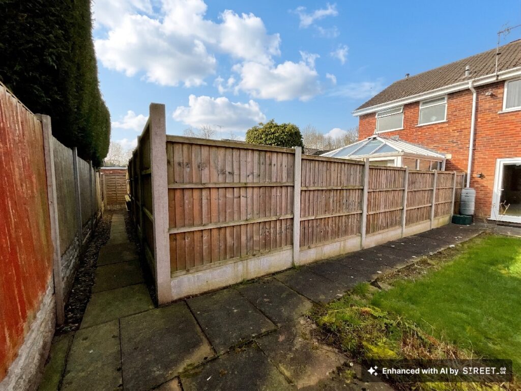 Crompton Grove, Stoke-On-Trent, ST4