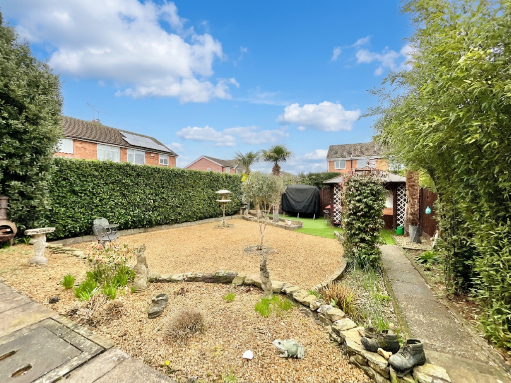 Holyrood Drive, Wistaston, CW2