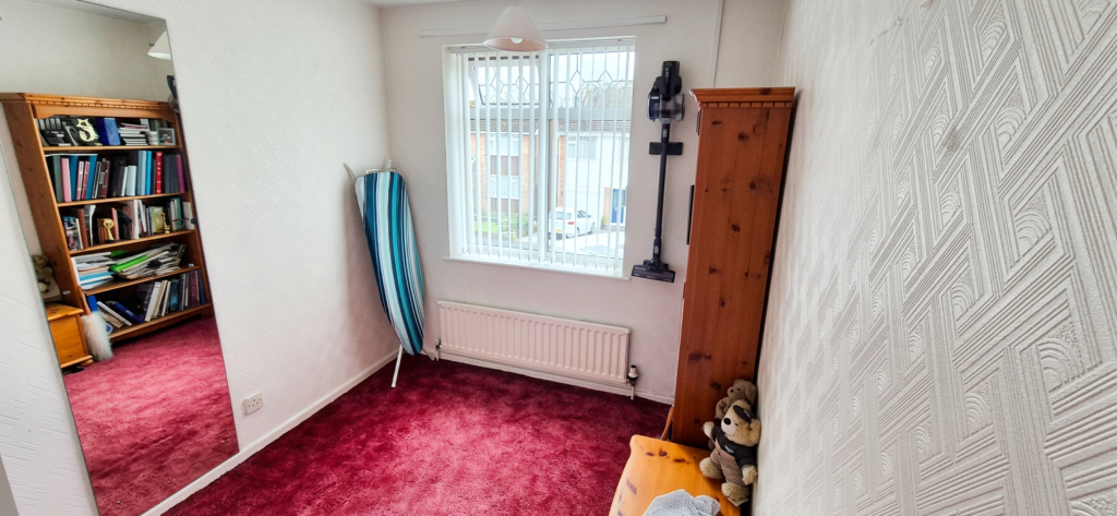 Holyrood Drive, Wistaston, CW2