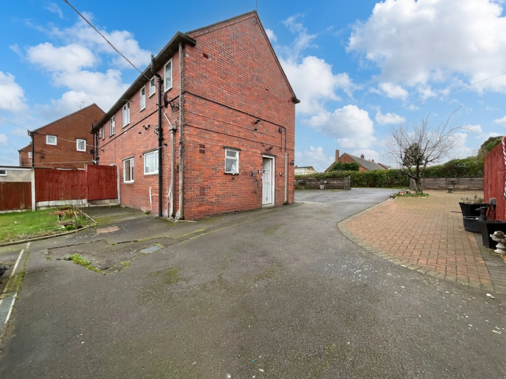 Mackenzie Crescent, Cheadle, ST10