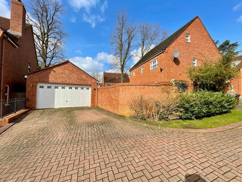 Westover Drive, Stone, ST15