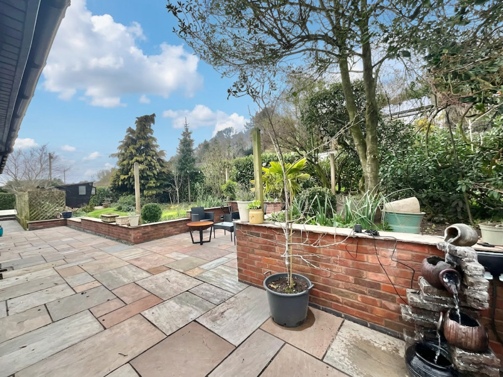 Patch Meadow Road, Cheadle, ST10