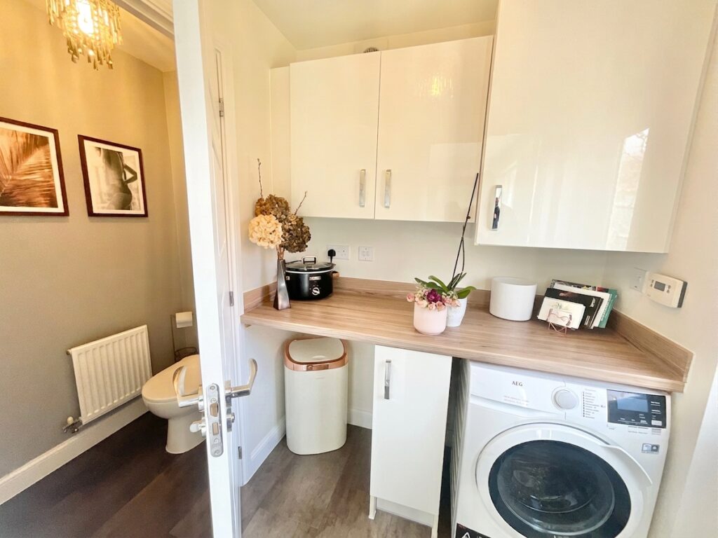 Dorney Close, Yarnfield, ST15